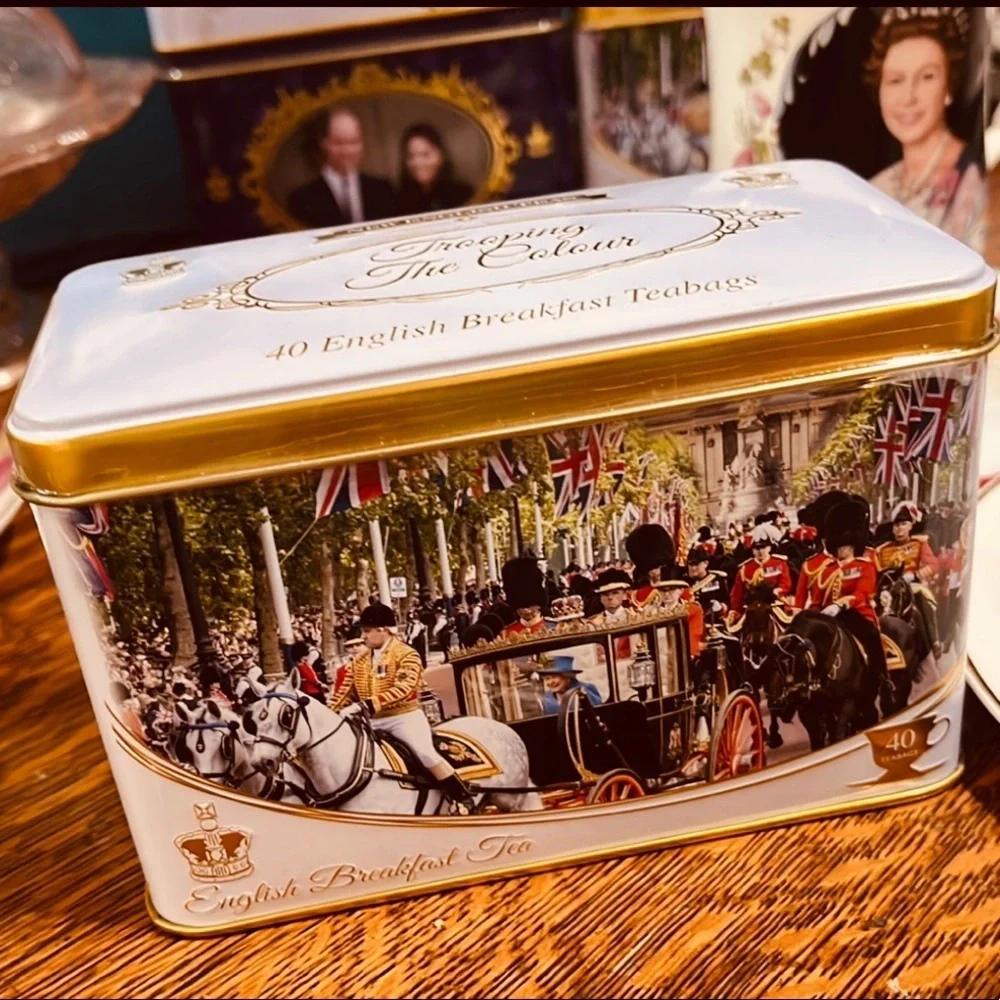 🇬🇧 QUEEN ELIZABETH II TROOPING THE COLOUR - ENGLISH BREAKFAST TEA 40 TEABAGS ✨